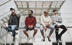 Магазин одежды и обуви «C.O.X»